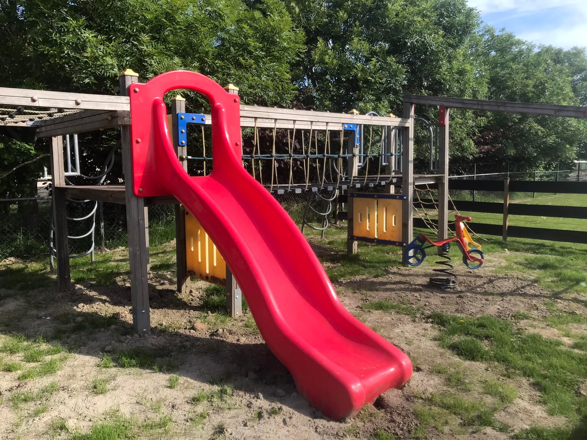 lekker glijden in ons nieuwe speeltuintje